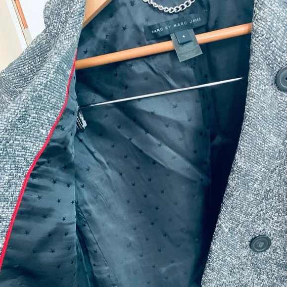 Marc Jacobs blazer 🌹💖 - Picture 3 of 5